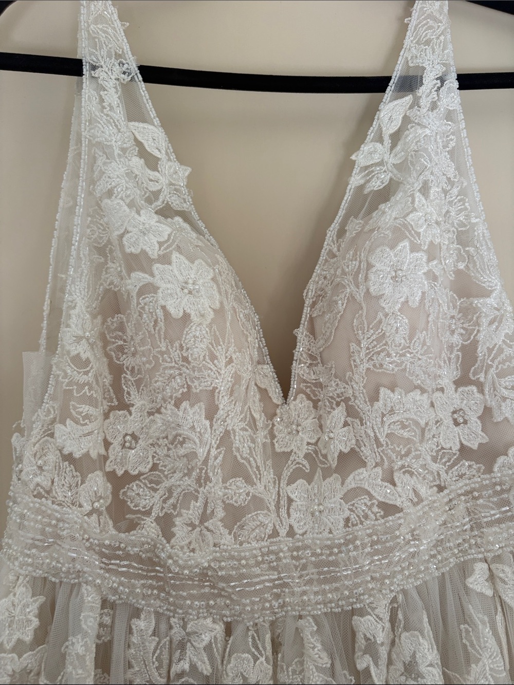 Kitty Chen V-Neck Bridal Gown - Picture 4 of 9